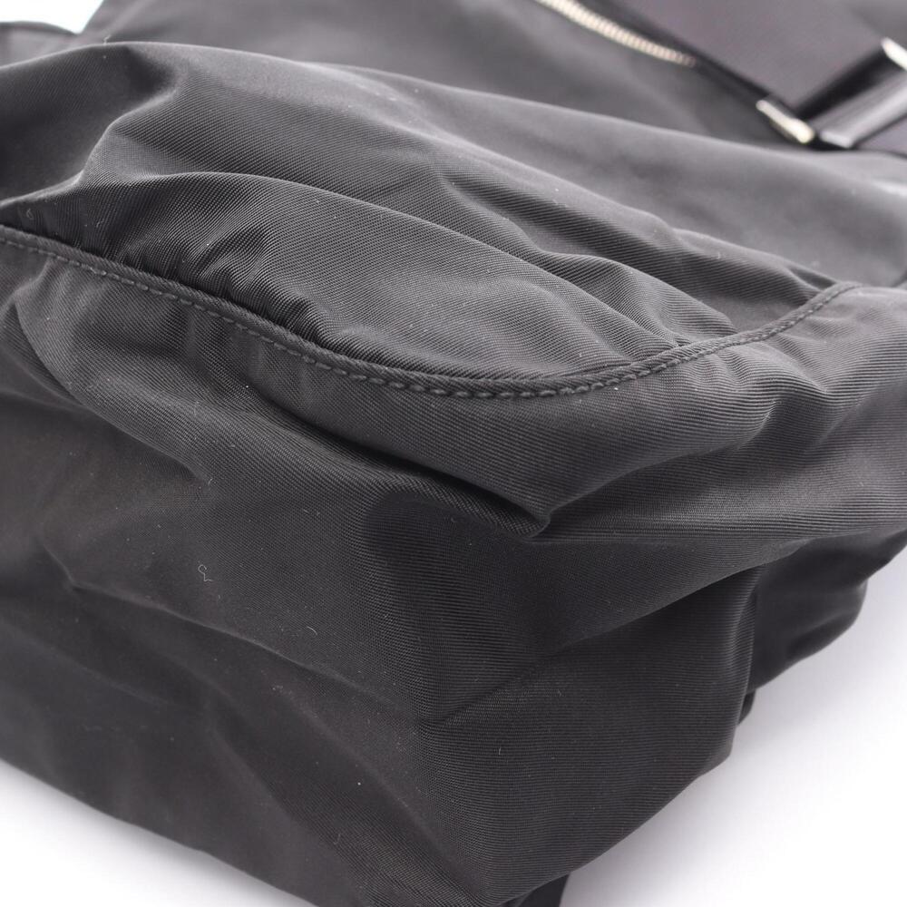 PRADA Black Leather Saffiano Shoulder Bag - Picture 5 of 9